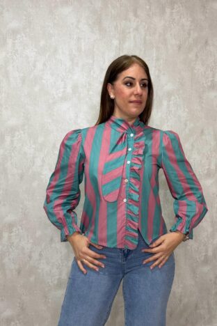 Blusa color rayas azul y rosa