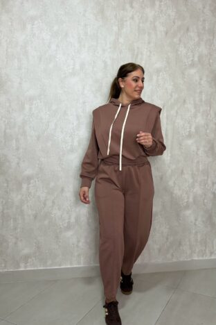 Conjunto deportivo balu marrón