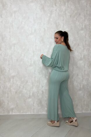 Pantalón color verde