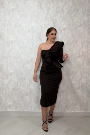 Vestido volante marrón