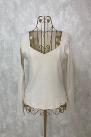 Camiseta pico beige
