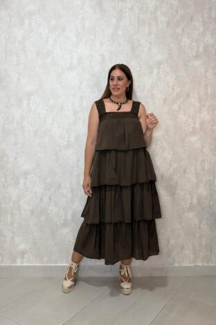 Vestido volante marrón