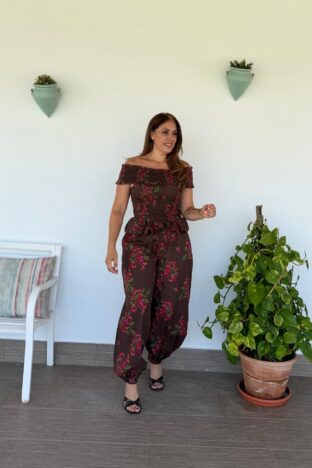 Conjunto pantalón flor marrón